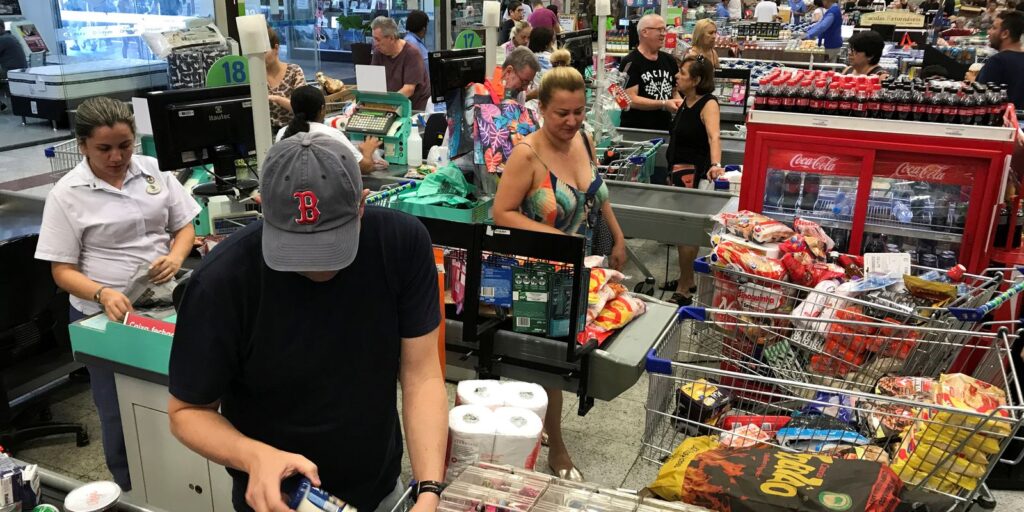 Inflação oficial de janeiro fica em 0,33% e se mantém dentro da meta