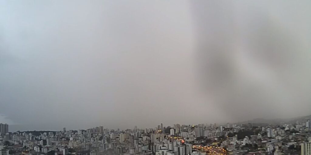 Minas Gerais tem alerta de perigo para tempestades e rajadas de vento