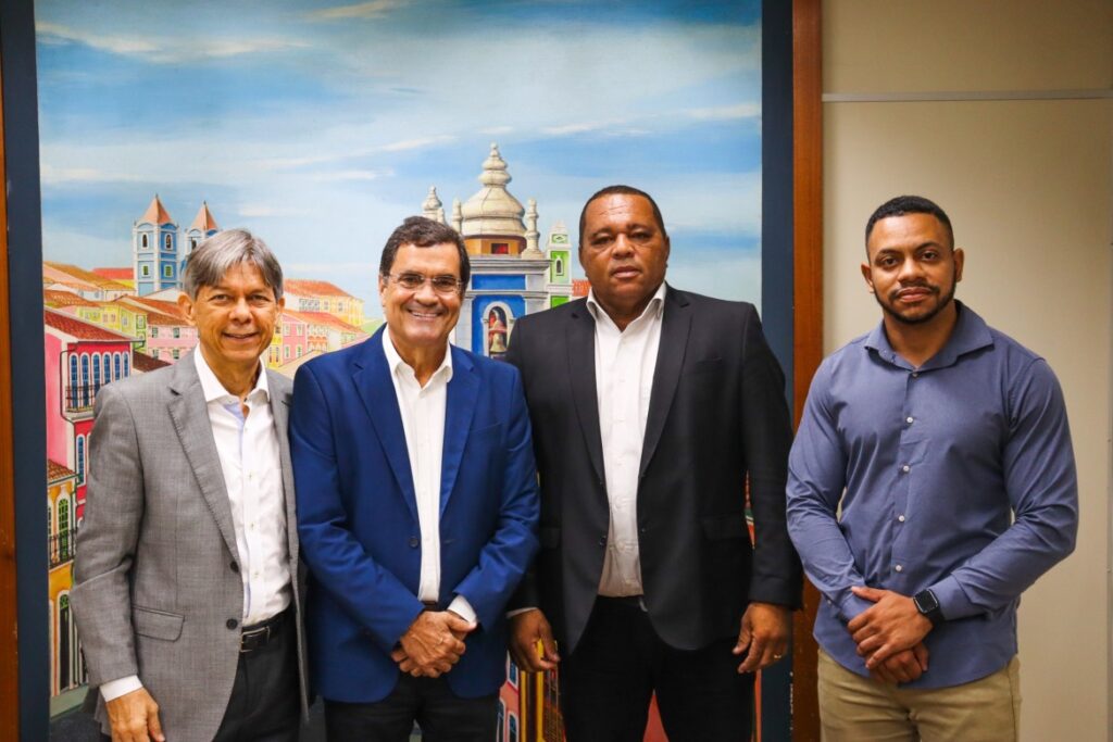 Everton Paim discute desenvolvimento econômico e atração de investimentos para Simões Filho