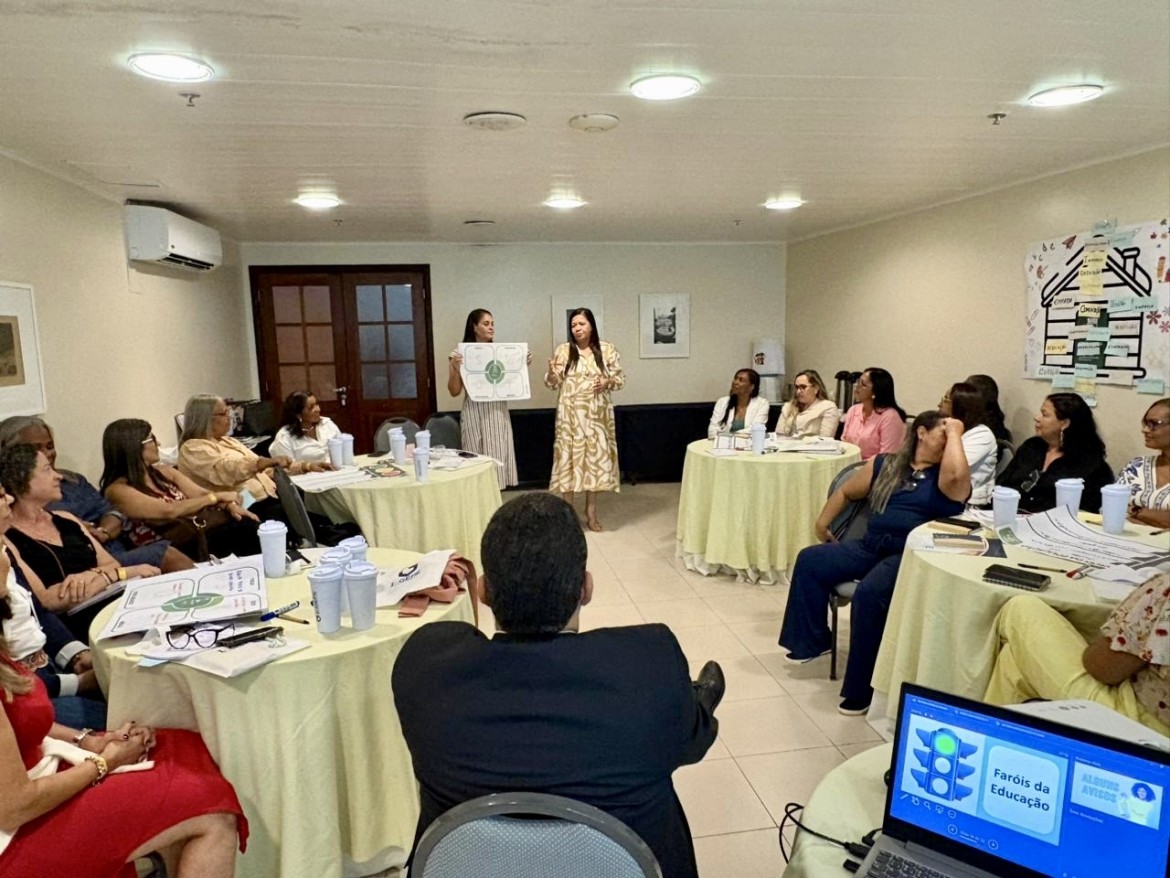 Imersão marca início do maior projeto de formação continuada de educadores