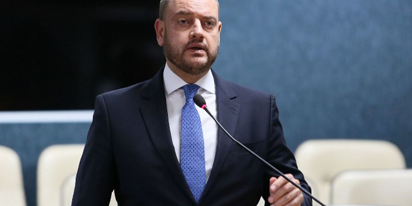 Governador em exercício do Rio troca comando de secretarias