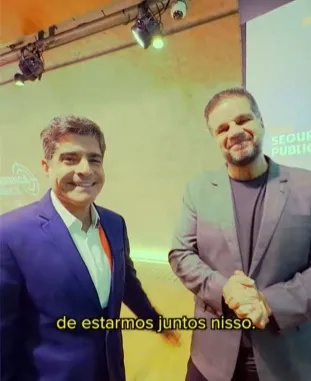 #Acesse Política