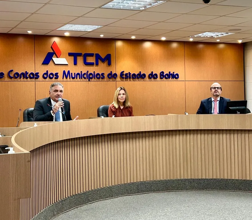 #Acesse Política