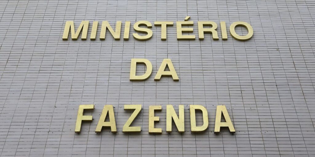 CMN adia bloqueio ambiental no crédito rural para 2027