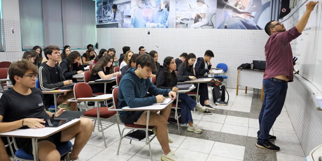 Desenrola Fies: estudante pode renegociar dívida a partir desta quarta