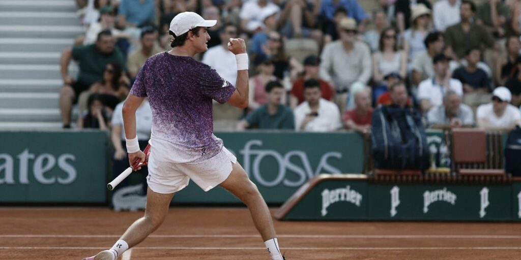 João Fonseca estreia com vitória no torneio de Roland Garros
