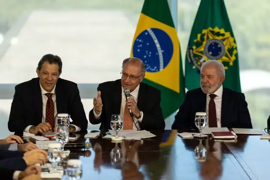 #Acesse Política
