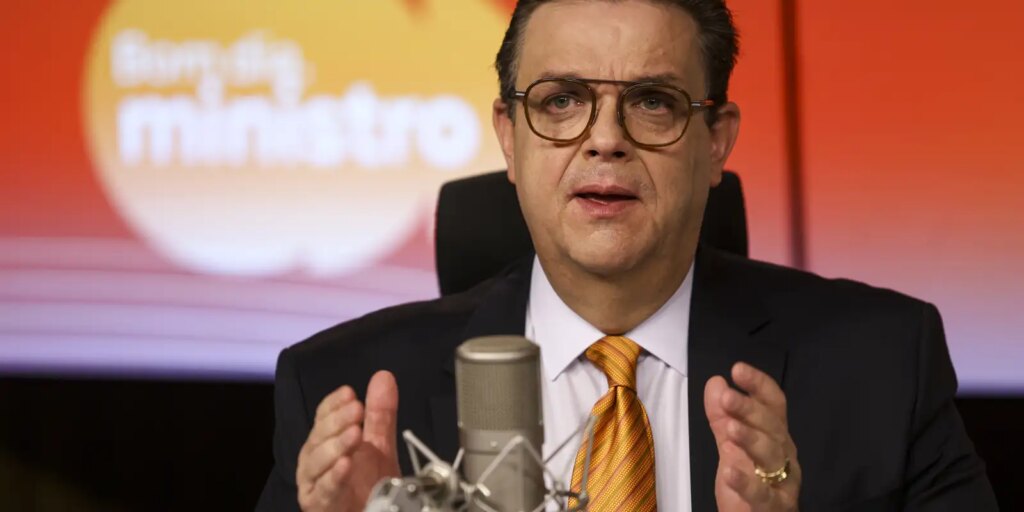 Ministro teme emenda que reduz INSS para compensar fim da escala 6x1
