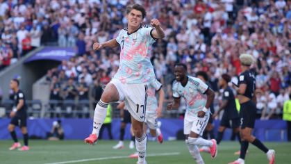 Após polêmica, Bélgica goleia e elimina Estados Unidos nas oitavas da Copa