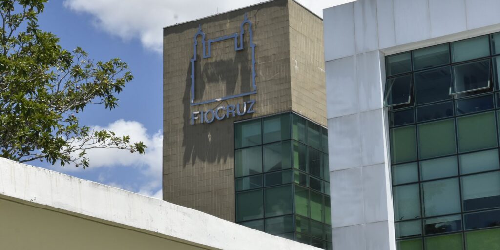 Fiocruz e farmacêutica assinam acordo sobre novo antirretroviral