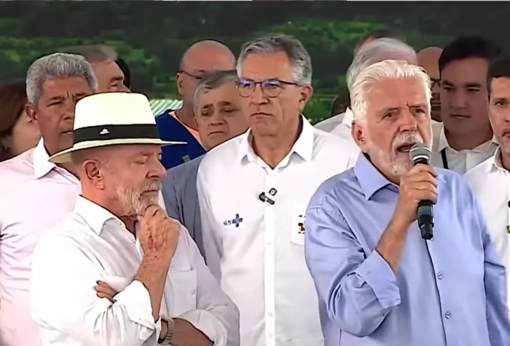 #Acesse Política