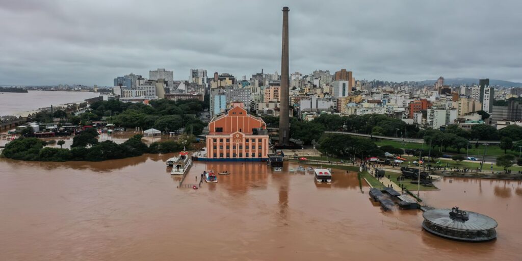 Rio Guaíba pode atingir cota de alerta até sexta-feira em Porto Alegre