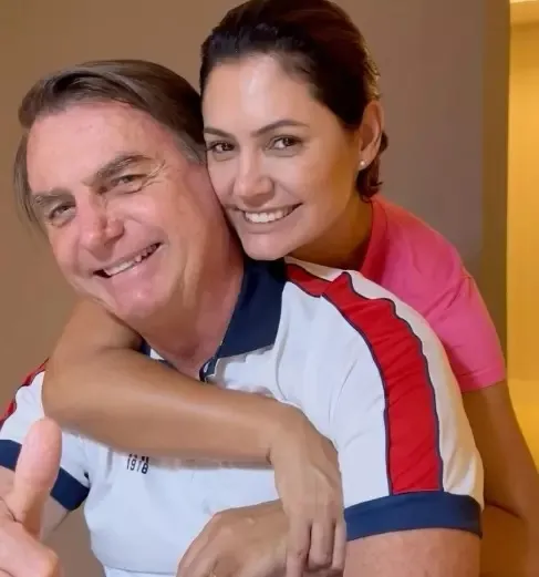 #Acesse Política