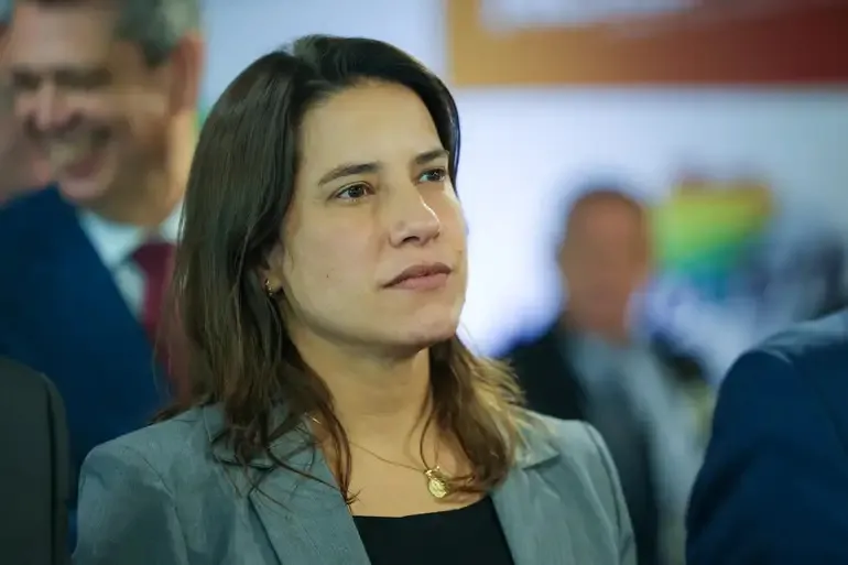 #Acesse Política