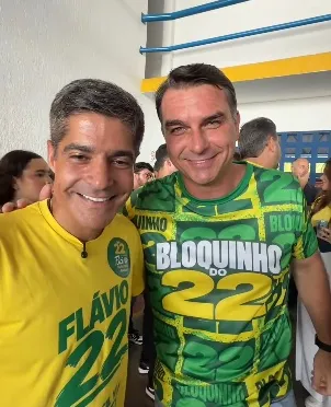 #Acesse Política
