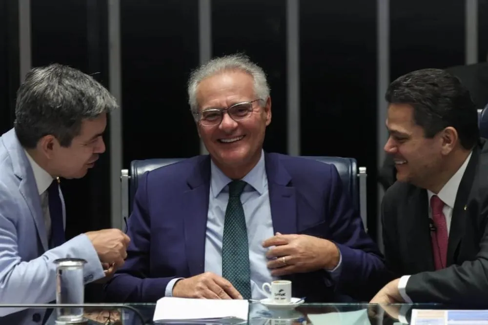 #Acesse Política