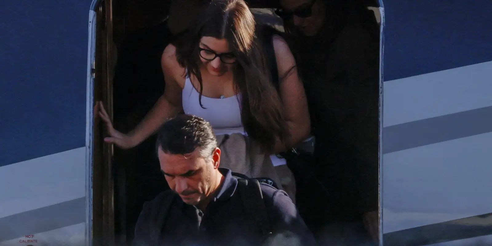 Flávio Bolsonaro chega aos Estados Unidos depois de fugir do Brasil